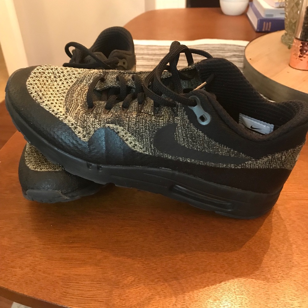 Nike Air Max mesh